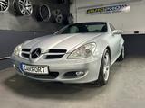 Mercedes-Benz SLK 350 XENON/AIRSCARF/SITZHEIZUNG/TÜV - Mercedes-Benz SLK 350 in Duisburg