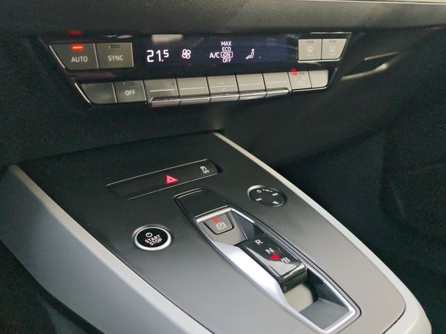 Q4 e-tron 35 KLIMA PDC NAVI LED SCHEINWERFER