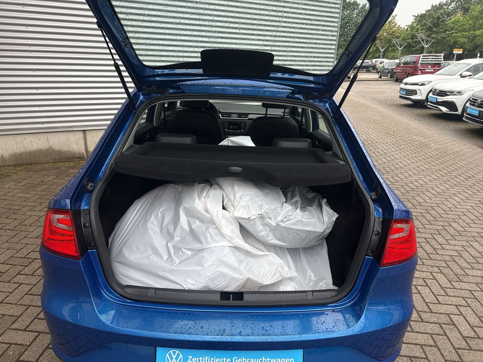 Fahrzeugabbildung SEAT Toledo 1.0 TSI Xcellence Navi PDC GRA