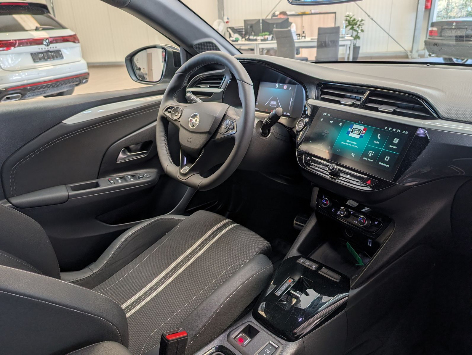 Fahrzeugabbildung Opel Corsa GS 1.2 Turbo LED Navi ACC Kamera Carplay
