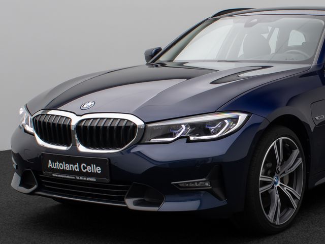 Foto Nummer 18: BMW 330e