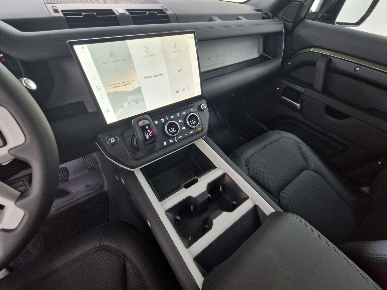 LAND ROVER Defender  110 3.0 Diesel D200 S – Bild 23