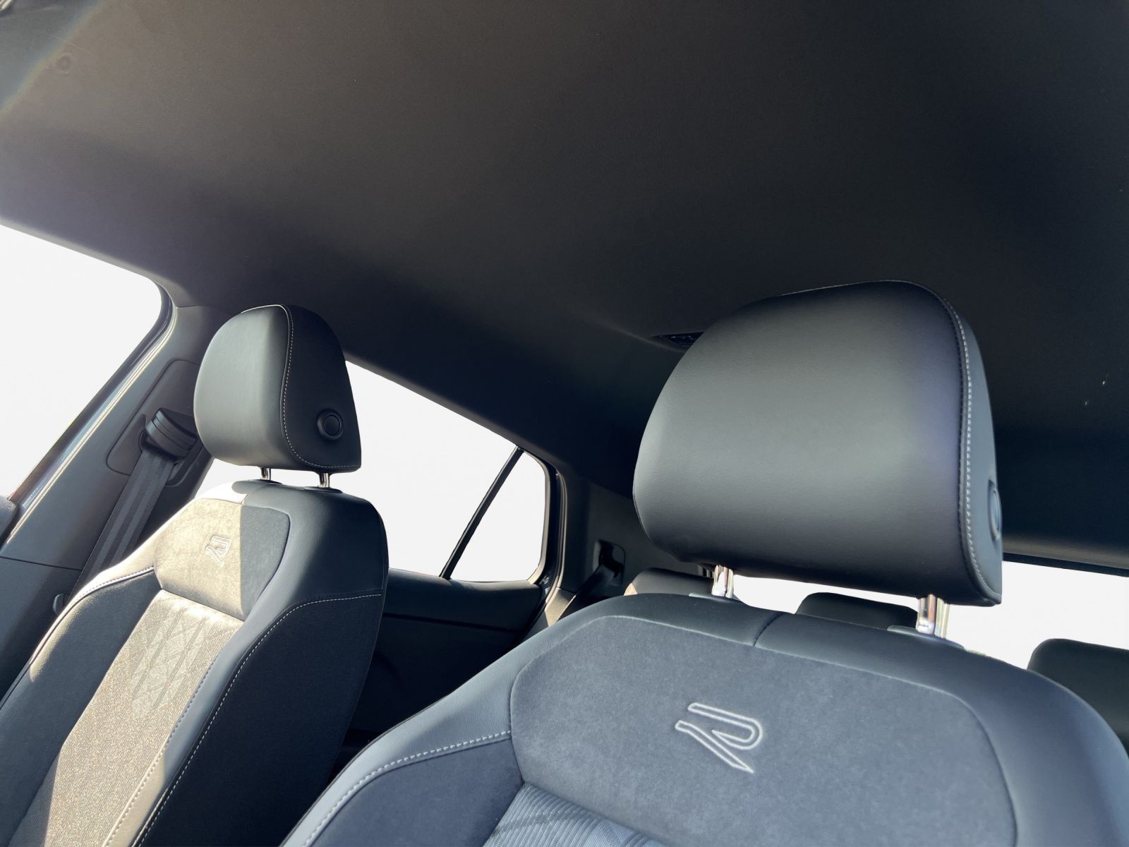 Volkswagen T-Cross - Bild 10