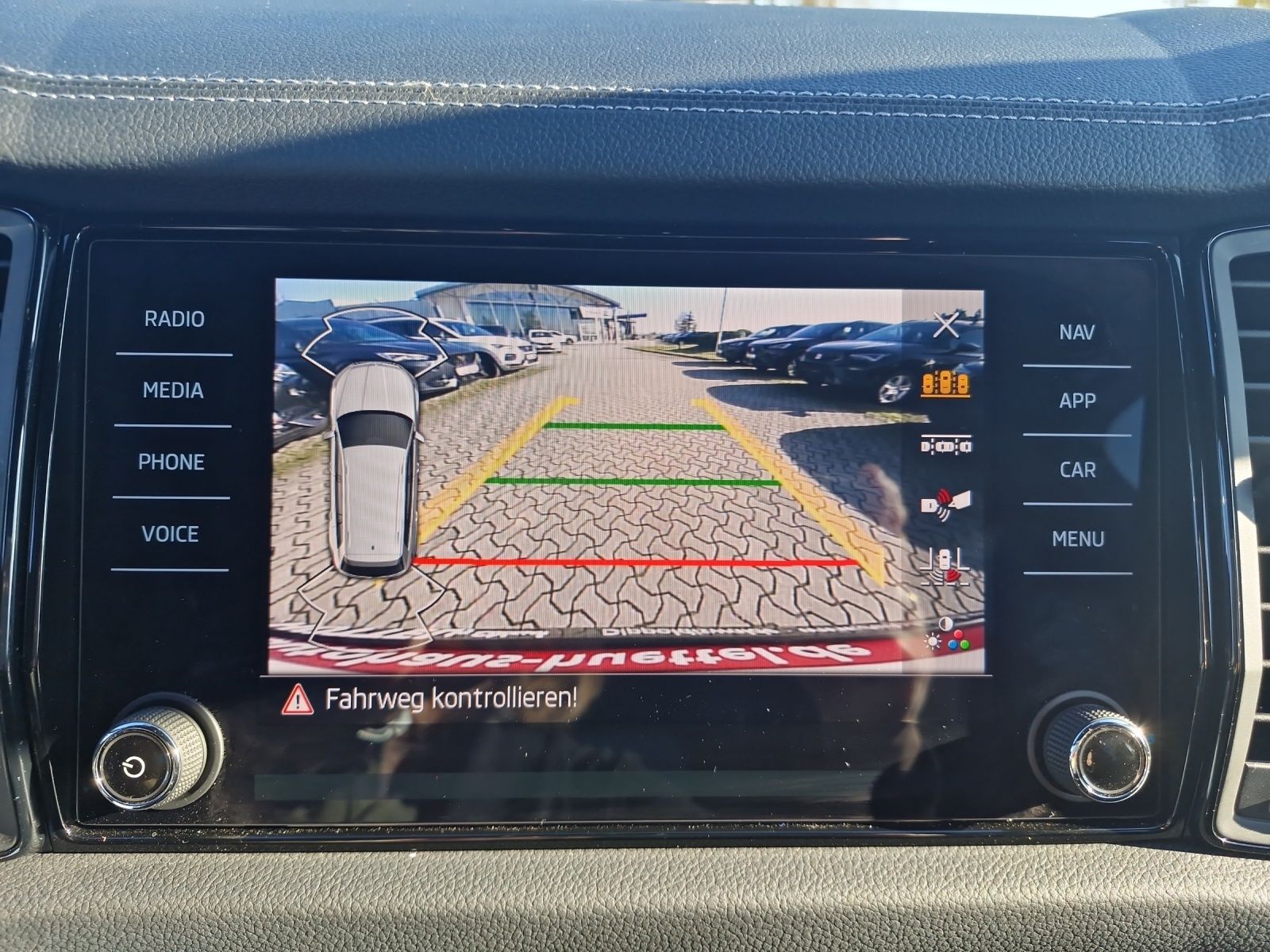 Fahrzeugabbildung SKODA Kodiaq Sportline 4x4 2.0 TDI DSG ACC AHK KAMERA