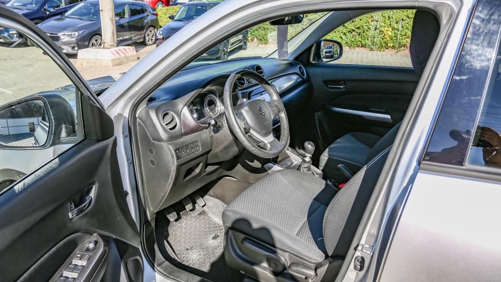 Autohaus Zimpel & Franke - Suzuki VITARA 1.4 Comfort 4x4+SHZ+RFK - Bild 7 Autohaus Zimpel & Franke - Suzuki VITARA 1.4 Comfort 4x4+SHZ+RFK - Bild 7