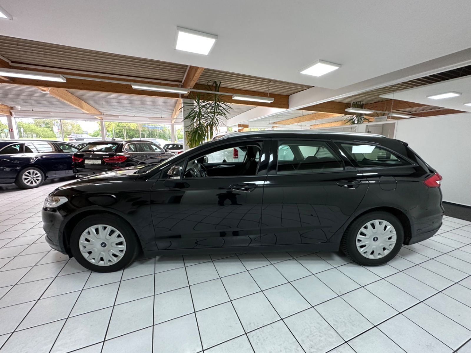 Fahrzeugabbildung Ford Mondeo Turnier Trend *Automatik*