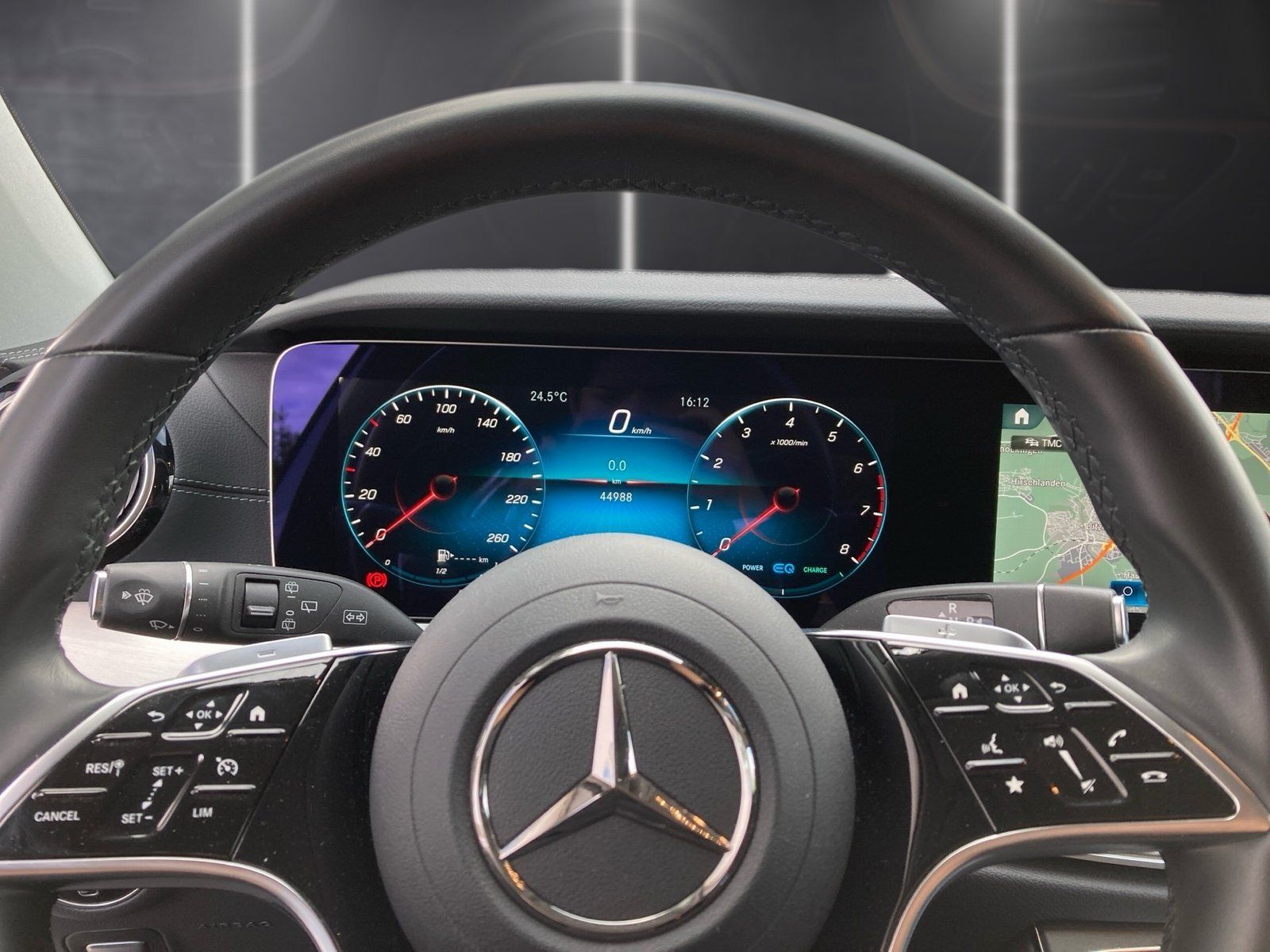 Fahrzeugabbildung Mercedes-Benz E 200 T Exclusive*Standheizung*360*MultiBeam*HUD
