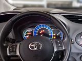 Toyota Yaris 1,5-l-VVT-i Hybrid CVT Lounge Lounge - Toyota Yaris in Stuttgart