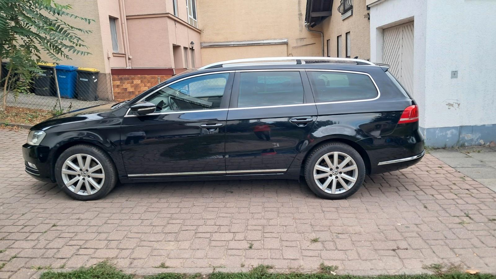 Volkswagen Passat 2012 — photo 12