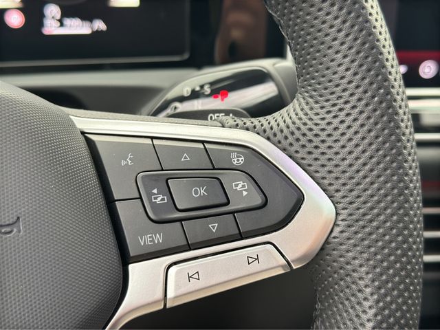 Tiguan 2.0 TDI R-Line 4Motion DSG HUD PANO 360°