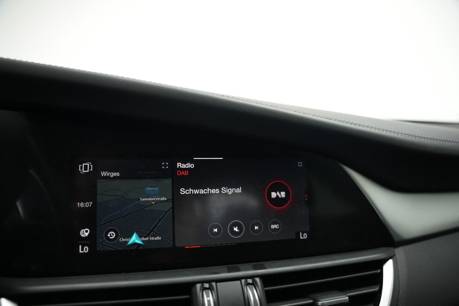 Fahrzeugabbildung Alfa Romeo Giulia Veloce *Harman&Kardon*Memory*Kamera*Navi