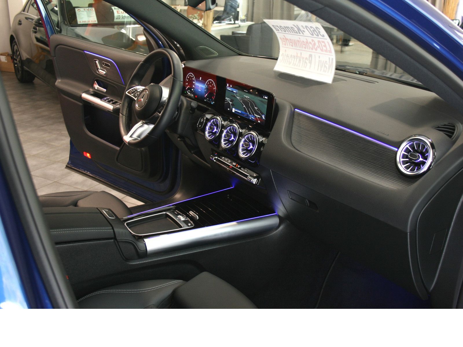 Fahrzeugabbildung Mercedes-Benz GLA 200 Progr. Night*360°*Memory*MBUX*Distronic