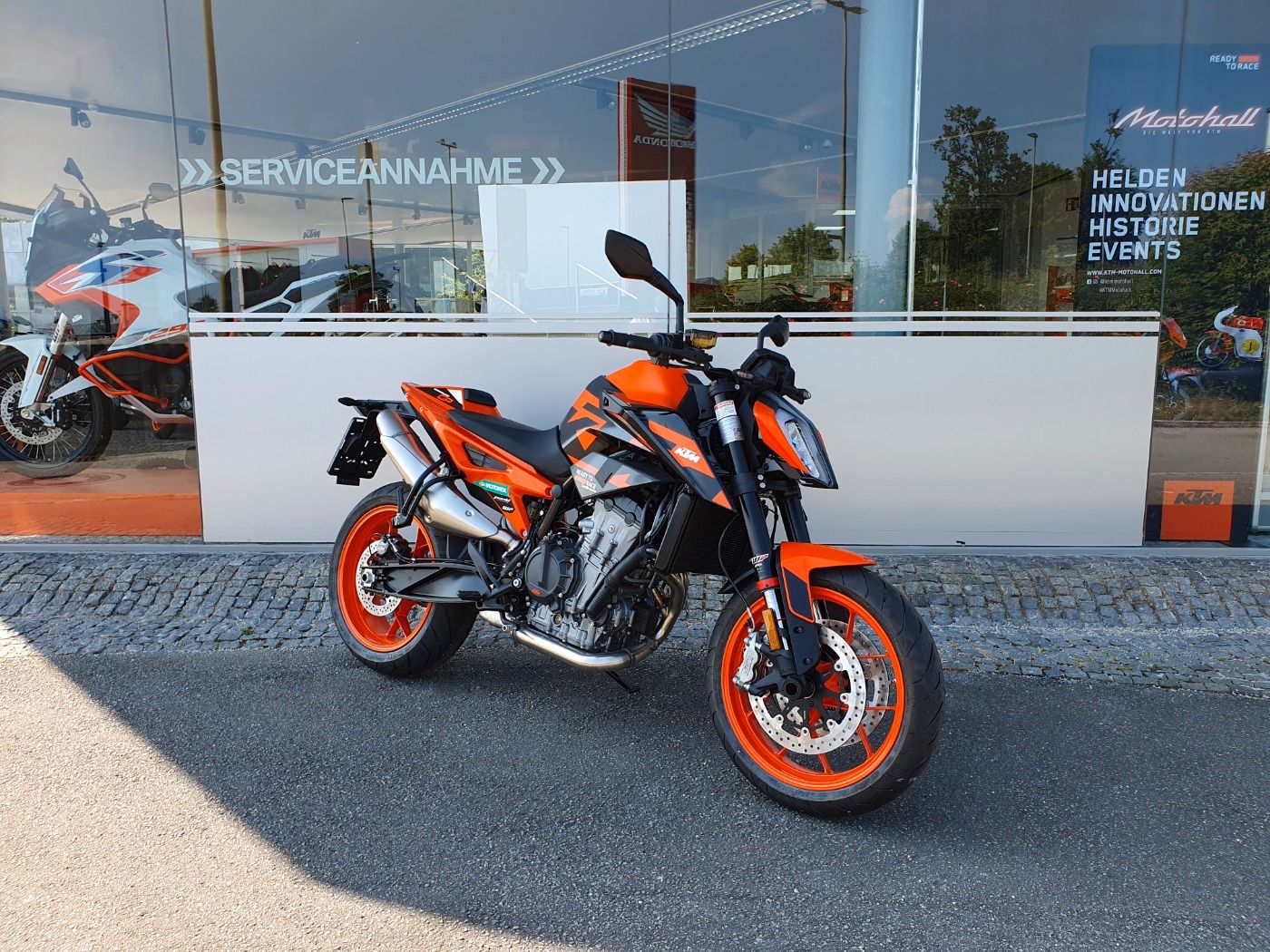 Fahrzeugabbildung KTM 890 Duke GP Modell 2023