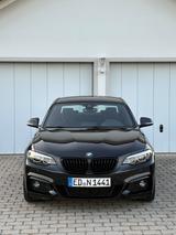 BMW 220i Steptronic Coupé M Sport - BMW 220 mit Benzin-Antrieb: Coupe