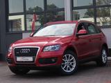 Audi Q5 2.0 TDI Autom. quattro Sitzheizung Klimaaut. - rote Audi Q5