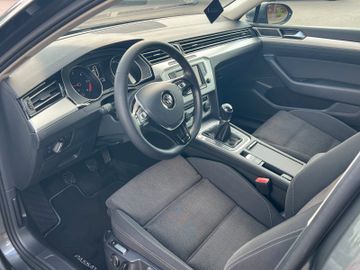 Volkswagen Passat Variant - 8
