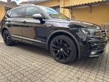 Volkswagen Tiguan Allspace 2.0 TDI SCR 176kW DSG 4MOTION - VW Tiguan Allspace in Nürnberg