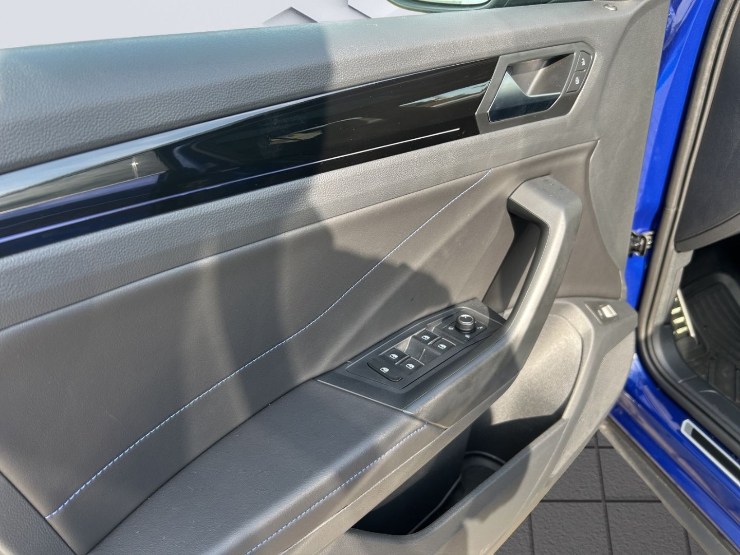 T-Roc R 2.0l TSI 4MOTION DSG El. Panodach Navi L