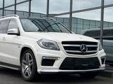 Mercedes-Benz GL 63 AMG 4Matic 7 Sitzer Kamera AHK