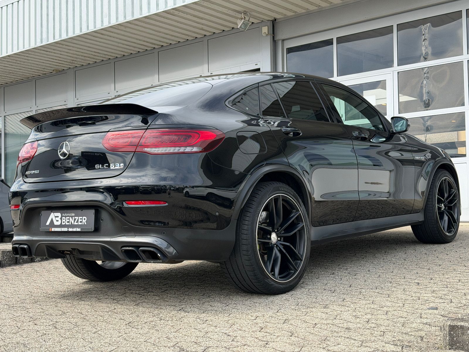 Fahrzeugabbildung Mercedes-Benz GLC 63 AMG Coupe/MBUX/Ambiente/Schiebedach/Kam/