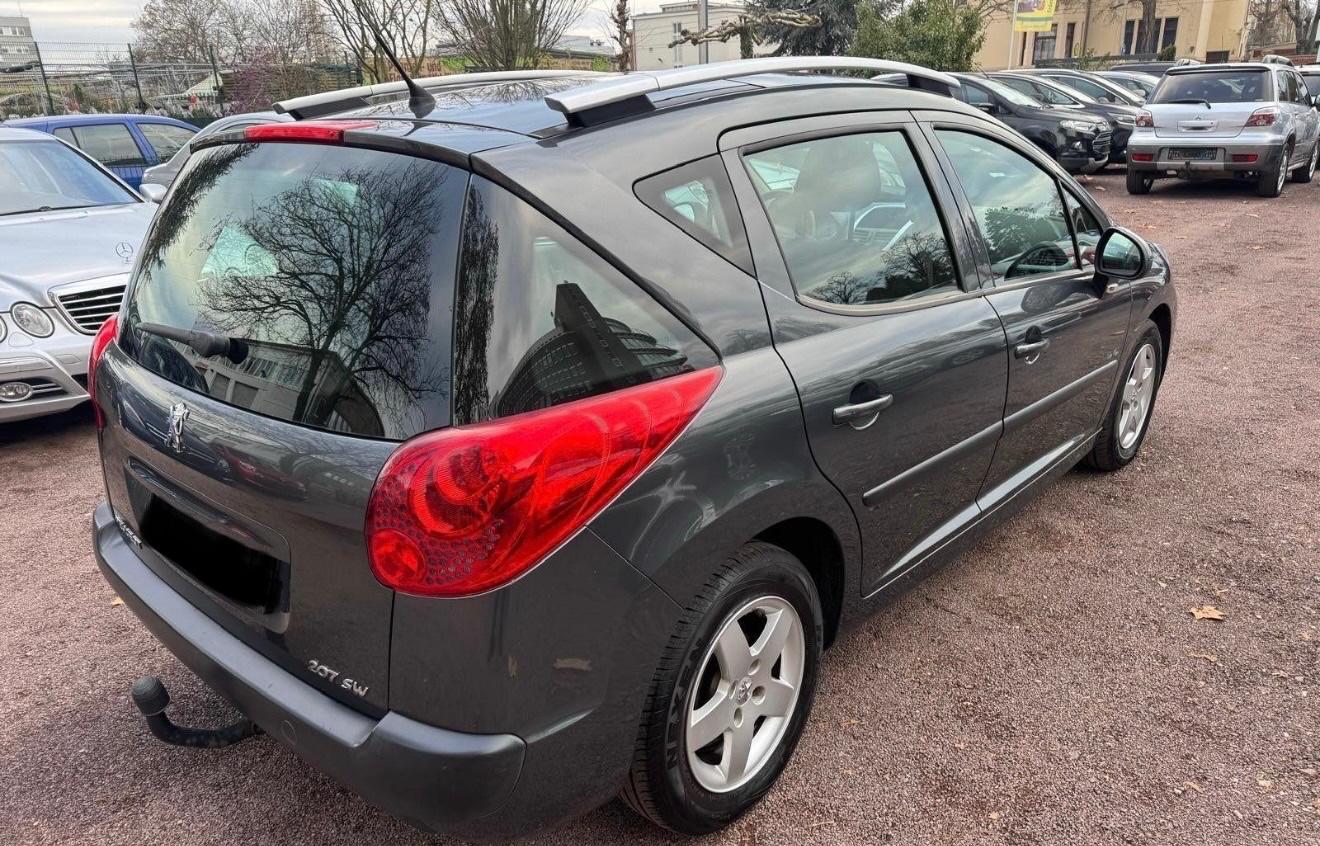 Peugeot 207 2011 — photo 8