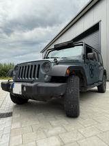 Jeep Wrangler Unlimited 10th 3.6 V6 Automatik - Jeep Wrangler mit Benzin-Antrieb: Geländewagen