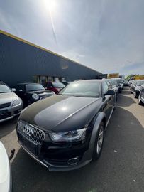 Audi A4 Allroad - 1