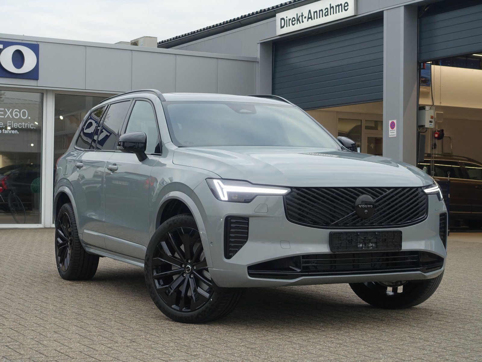 Volvo XC90 Black Edition T8 AWD Plug-in/H&K/FourC/Pano imagem 3