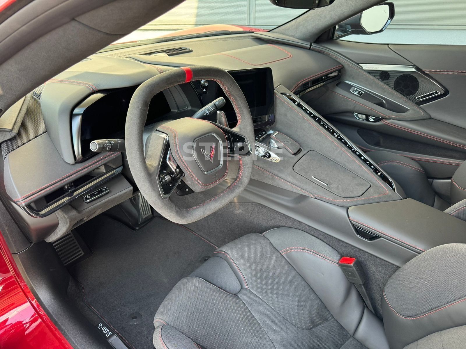 Corvette C8 Stingray 6,2 V8 3LT Europamodell STEPPE