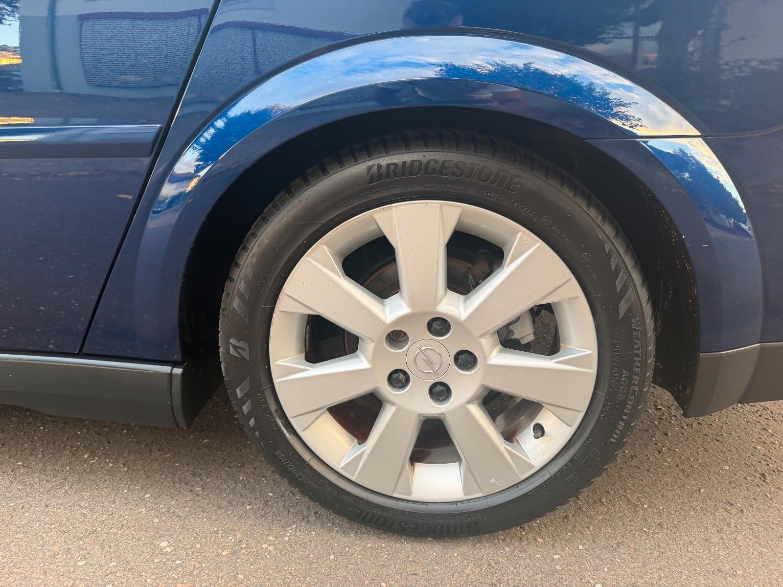 Opel Vectra 2005 — photo 6