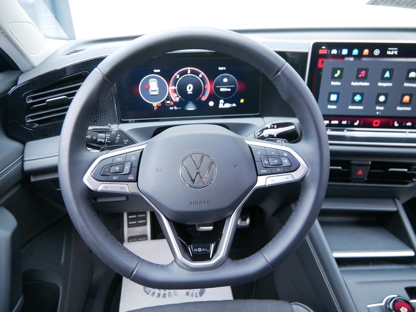 Fahrzeugabbildung Volkswagen Tiguan 2.0 TDI GOAL NEU54T DSG AHK LED 360°Kamer
