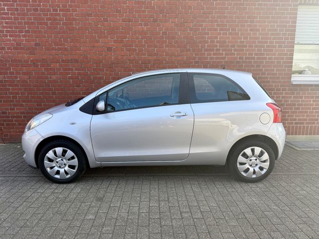 Toyota Yaris Sol 1.0 mit Klima"TÜV-neu"