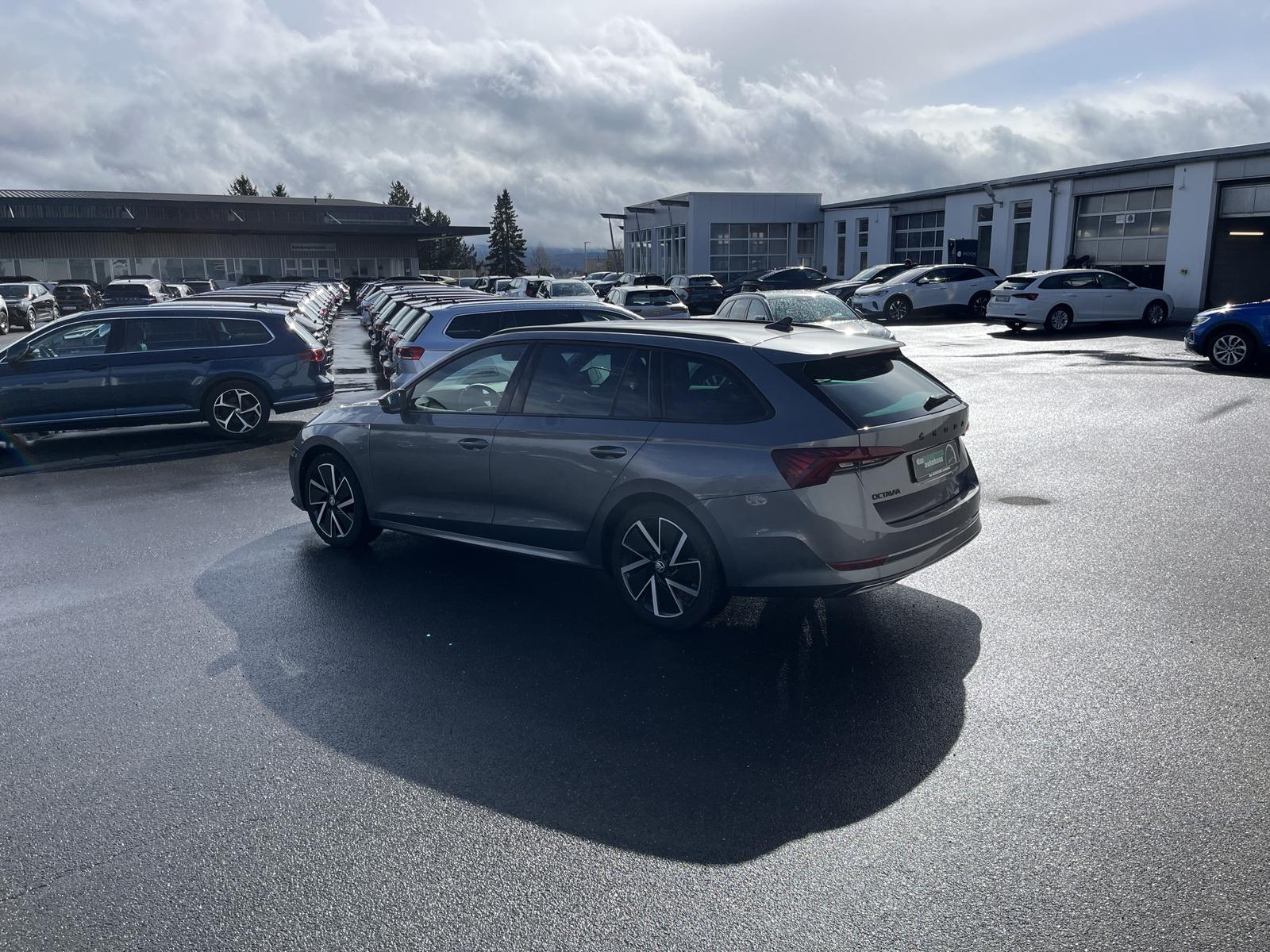 Skoda Octavia Combi 2.0 TDI DSG SPORTLINE 156€ m.20% A