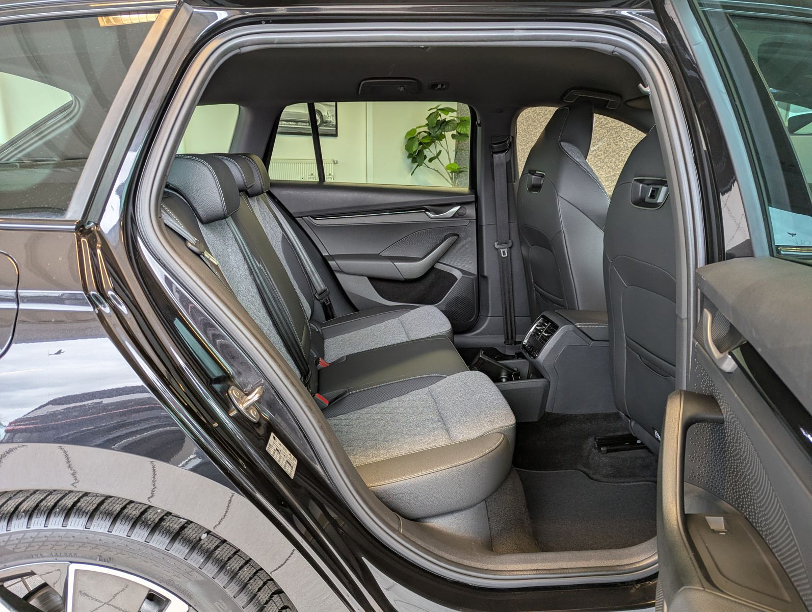 SKODA Octavia 2.0 TDI Sportline Matix Canton AHK 5J-Ga - Image 15