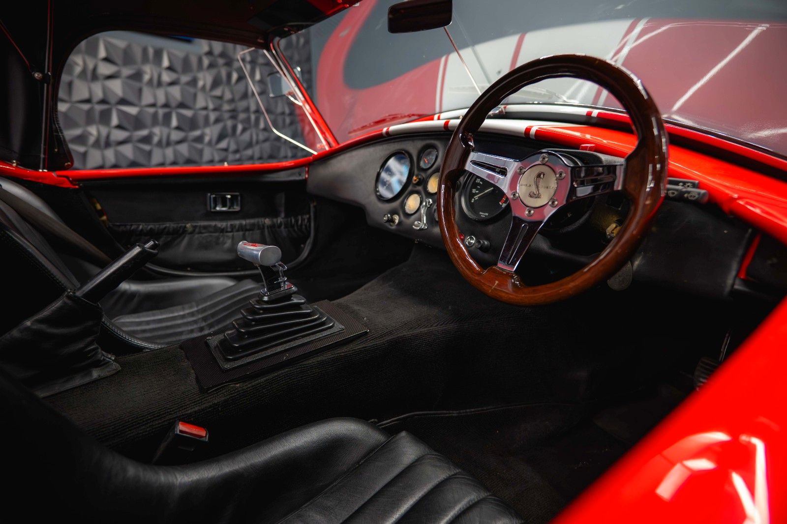 Fahrzeugabbildung Cobra KCC Cobra Ford 302 V8 5.0 Autom. H-Zulassung