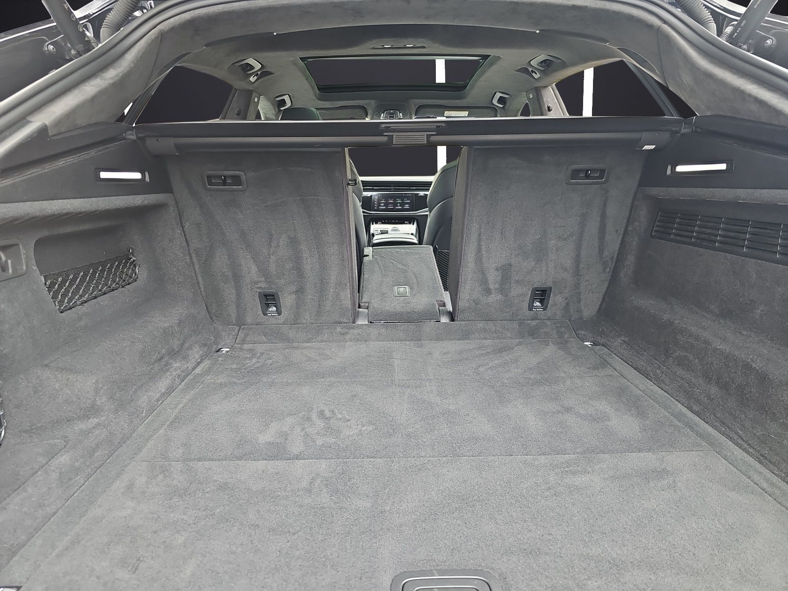 Fahrzeugabbildung Audi RS Q8 SPORT Vmax 280 23"+MATRIX +PANO+KERAMIK