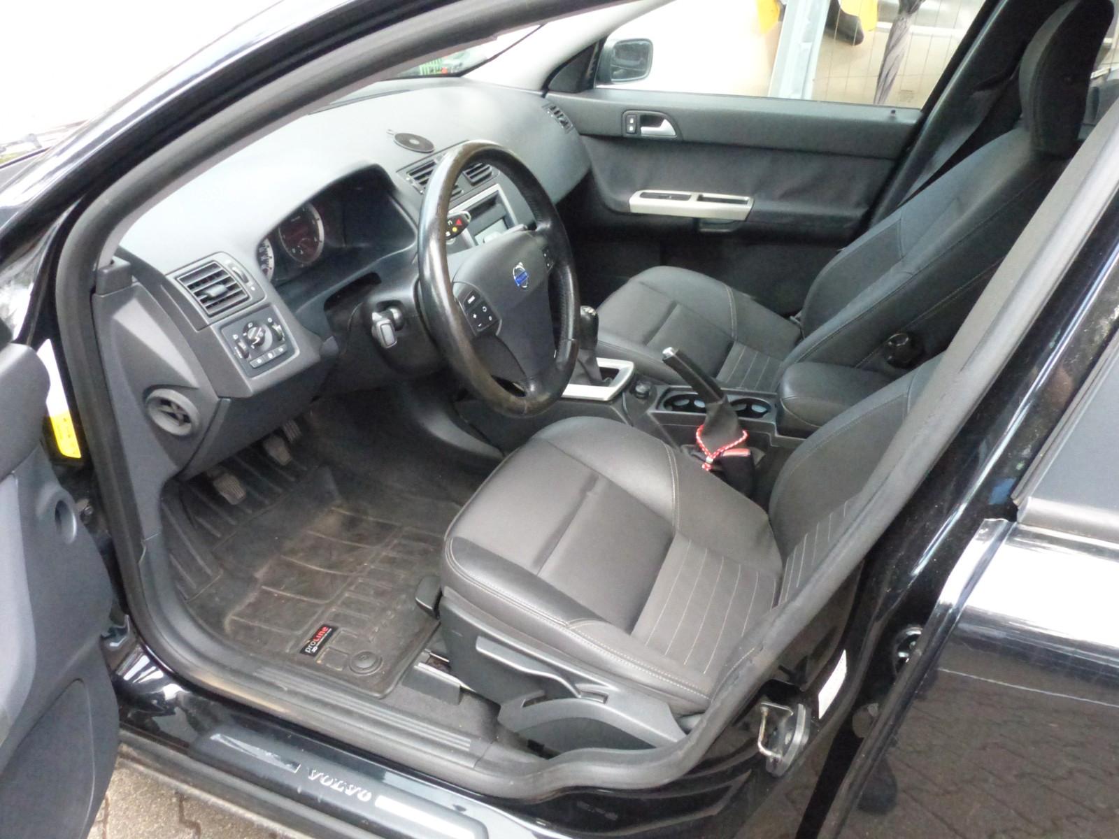 Volvo V50 2006 — photo 7