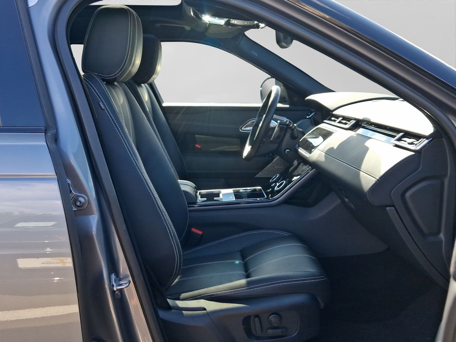 Land Rover Range Rover Velar 3.0d R-DYNAMIC SE PANO LM20 LE foto 4