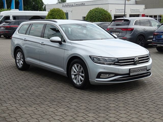 Passat Variant 2.0 TDI DSG Business - LED / Navi