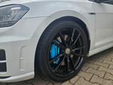 Volkswagen Golf 2.0 TSI 4MOTION BMT R - Volkswagen