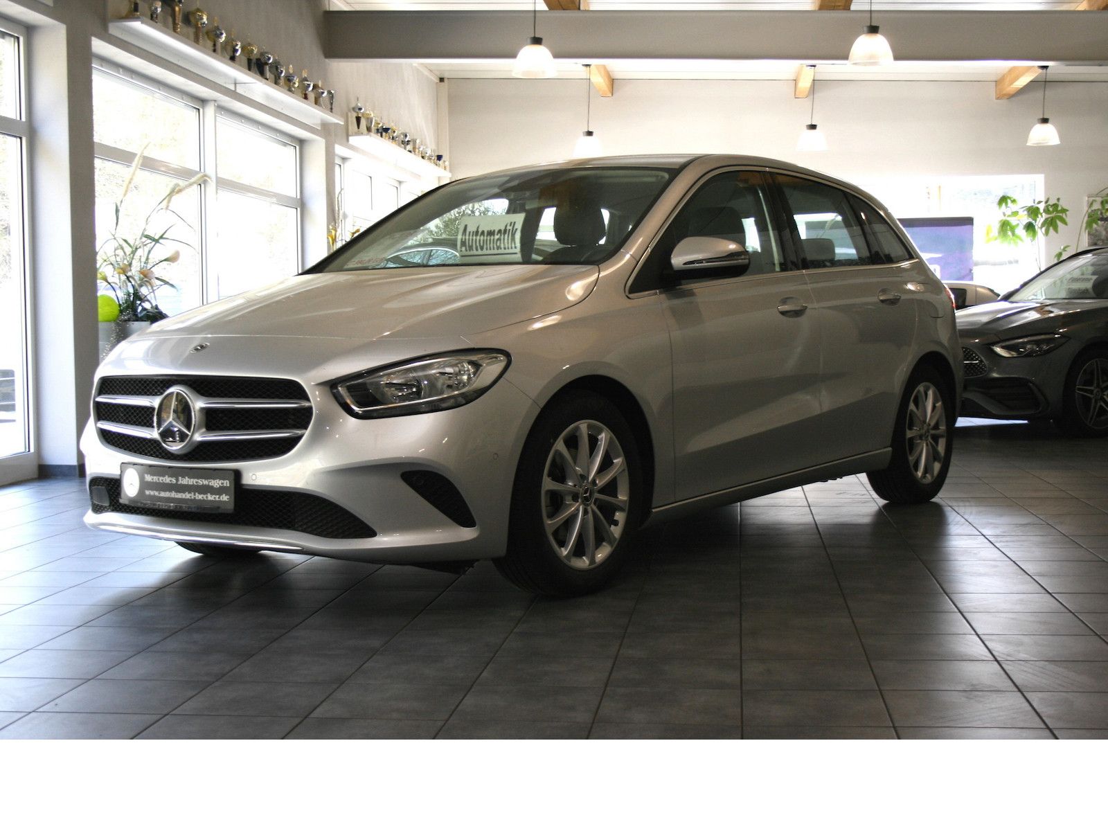 Fahrzeugabbildung Mercedes-Benz B 180 Progressive Automatik *MBUX High-End-Paket
