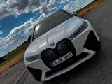 BMW iX xDrive40 AHK, Autobahnassistent, fast Voll - gebrauchte BMW iX aus dem Jahr 2024
