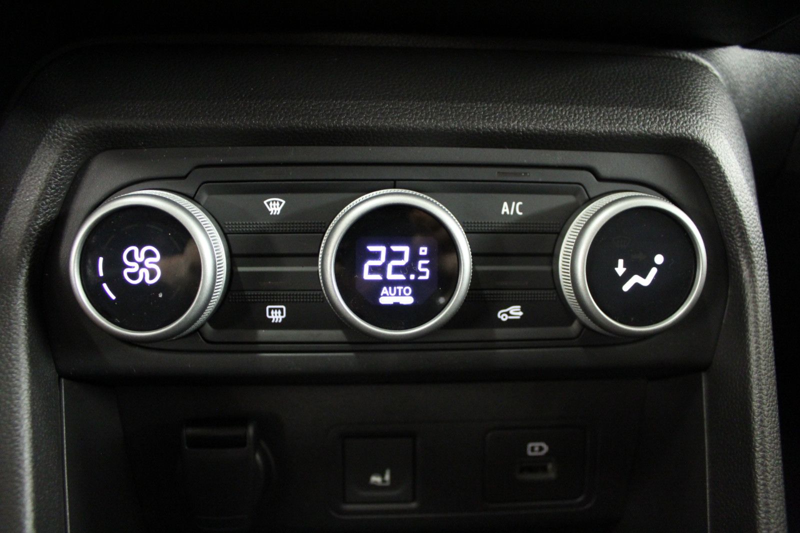 Fahrzeugabbildung Dacia Jogger Eco-G 100 Extreme+ 7-Sitzer *Benzin /LPG