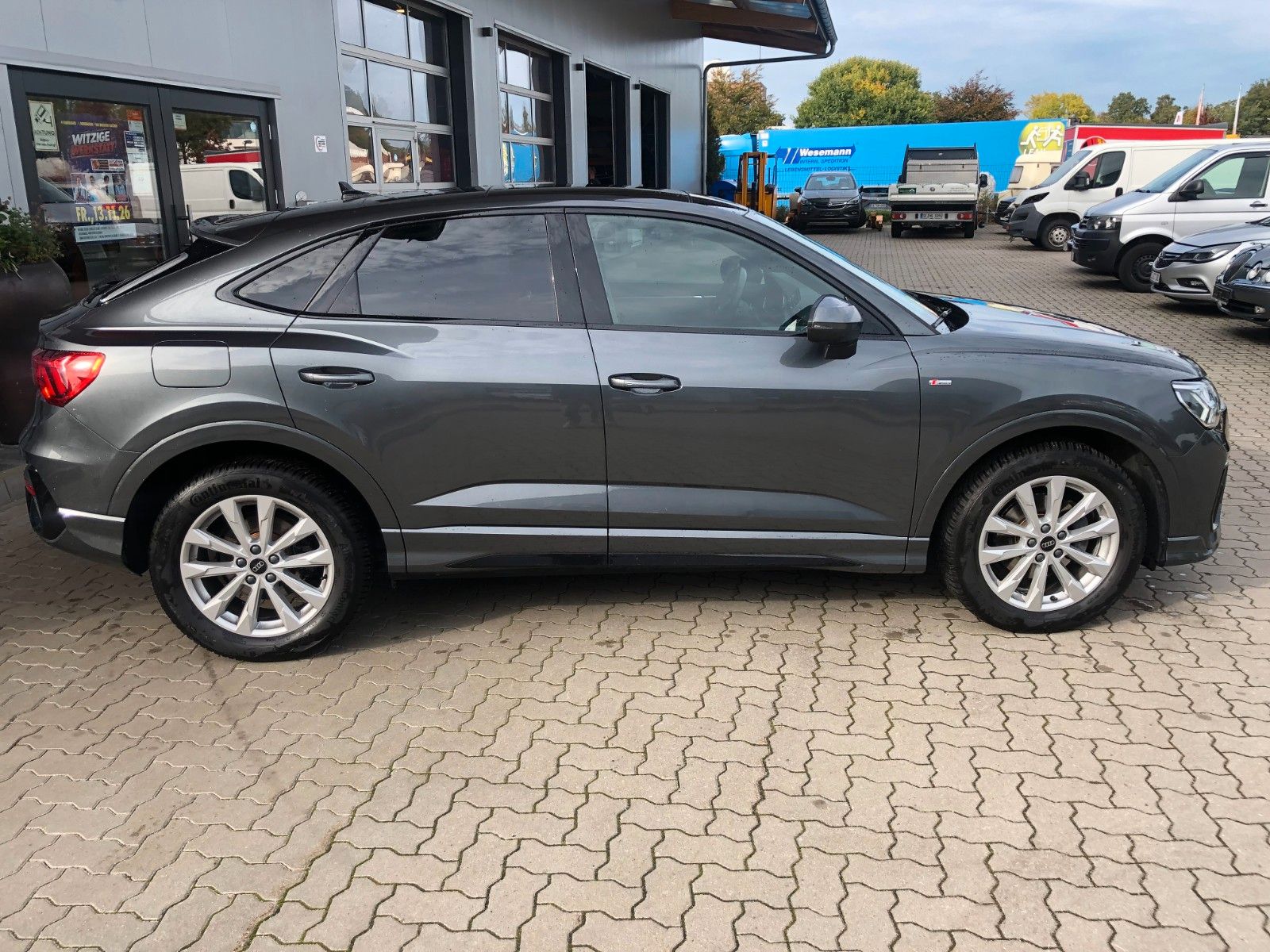 Fahrzeugabbildung Audi Q3 Sportback 35 TFSI S line