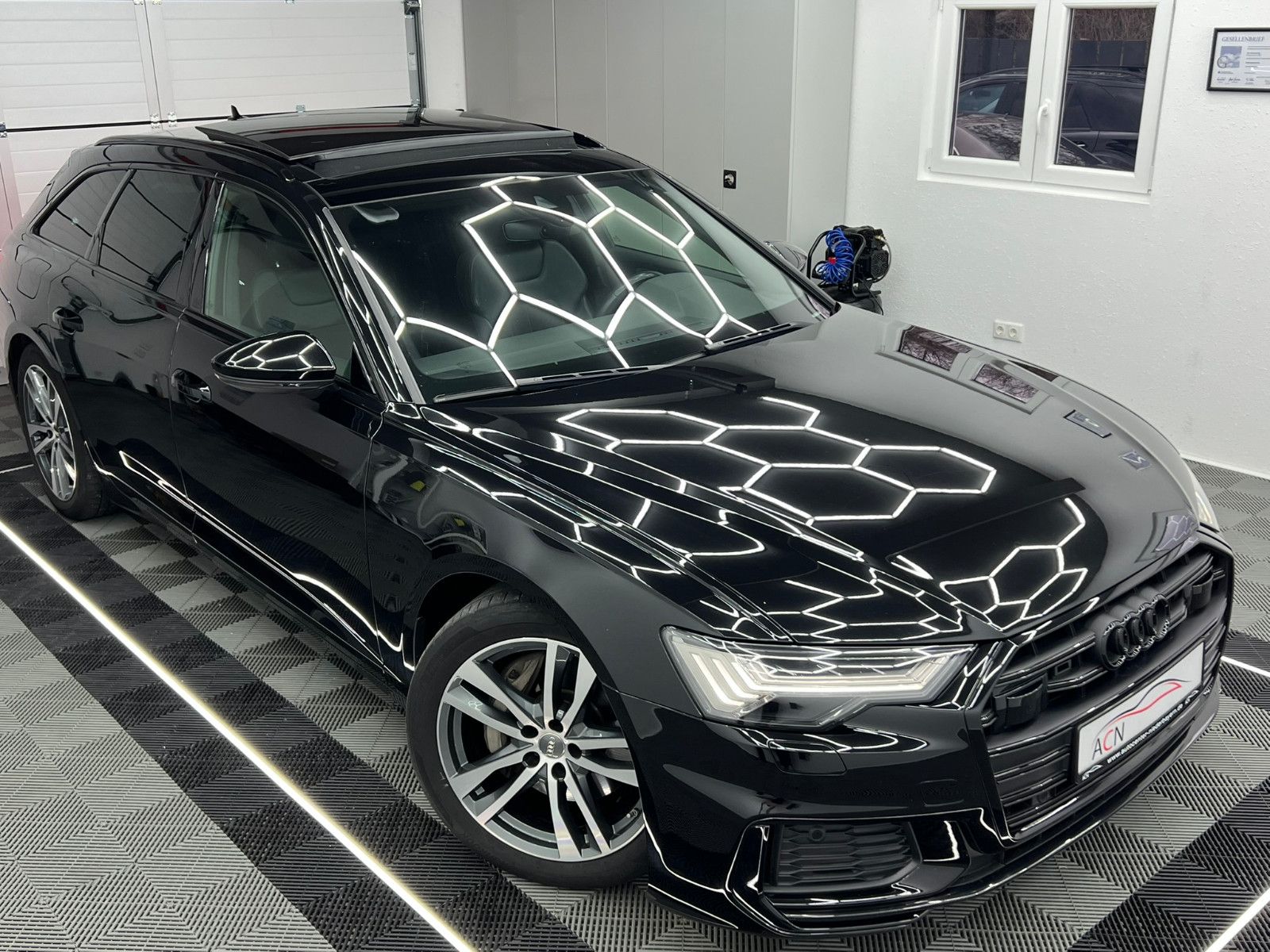 Fahrzeugabbildung Audi A6 Avant 50 TDI Quattro S-LINE SPORT/PANO/AHK/AC