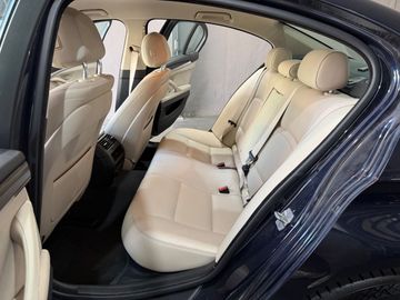 BMW 520 - 11