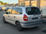 Opel Zafira 2.0 DTI 16V Selection Executive 7Sitzer - Opel Zafira: Selection Executive
