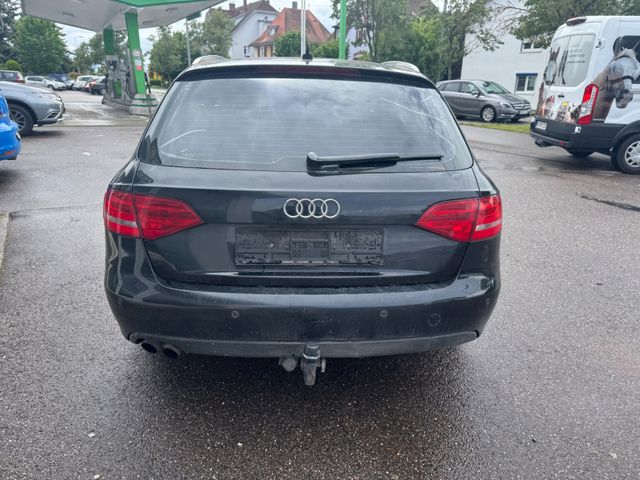 Fahrzeugabbildung Audi A4 Avant Attraction Automatik AHK