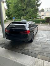 BMW 540i xDrive Touring A/Harman/Pano/Softclose - BMW 540 von privat