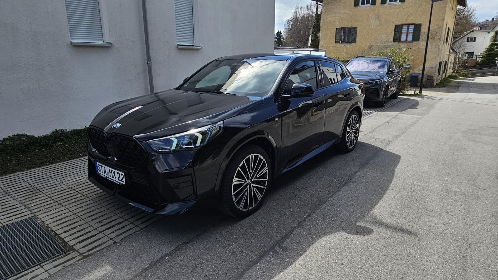 BMW X2 20 d xDrive M Sport 20 zoll HK ,AHK,GAR 2029